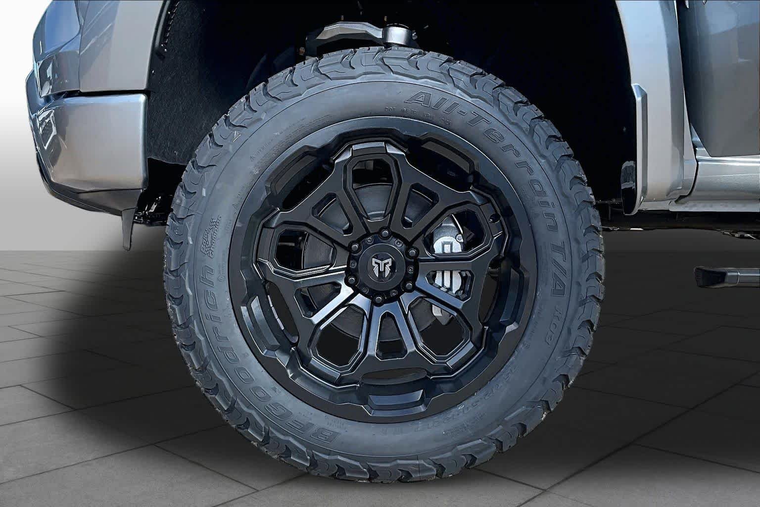 2026 Chevrolet Silverado 1500 RST - Photo 13