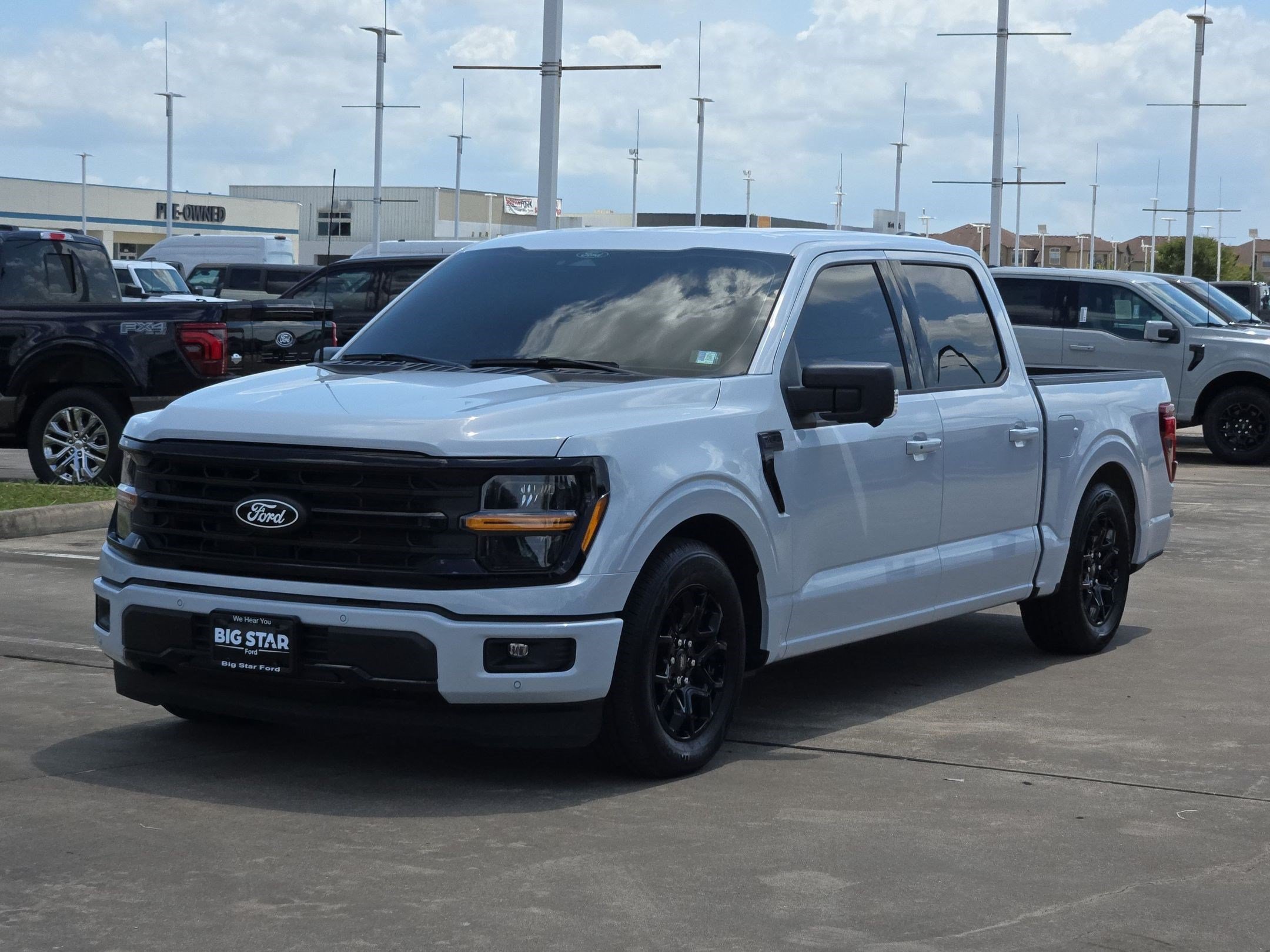Used 2025 Blue Ford XLT image 7