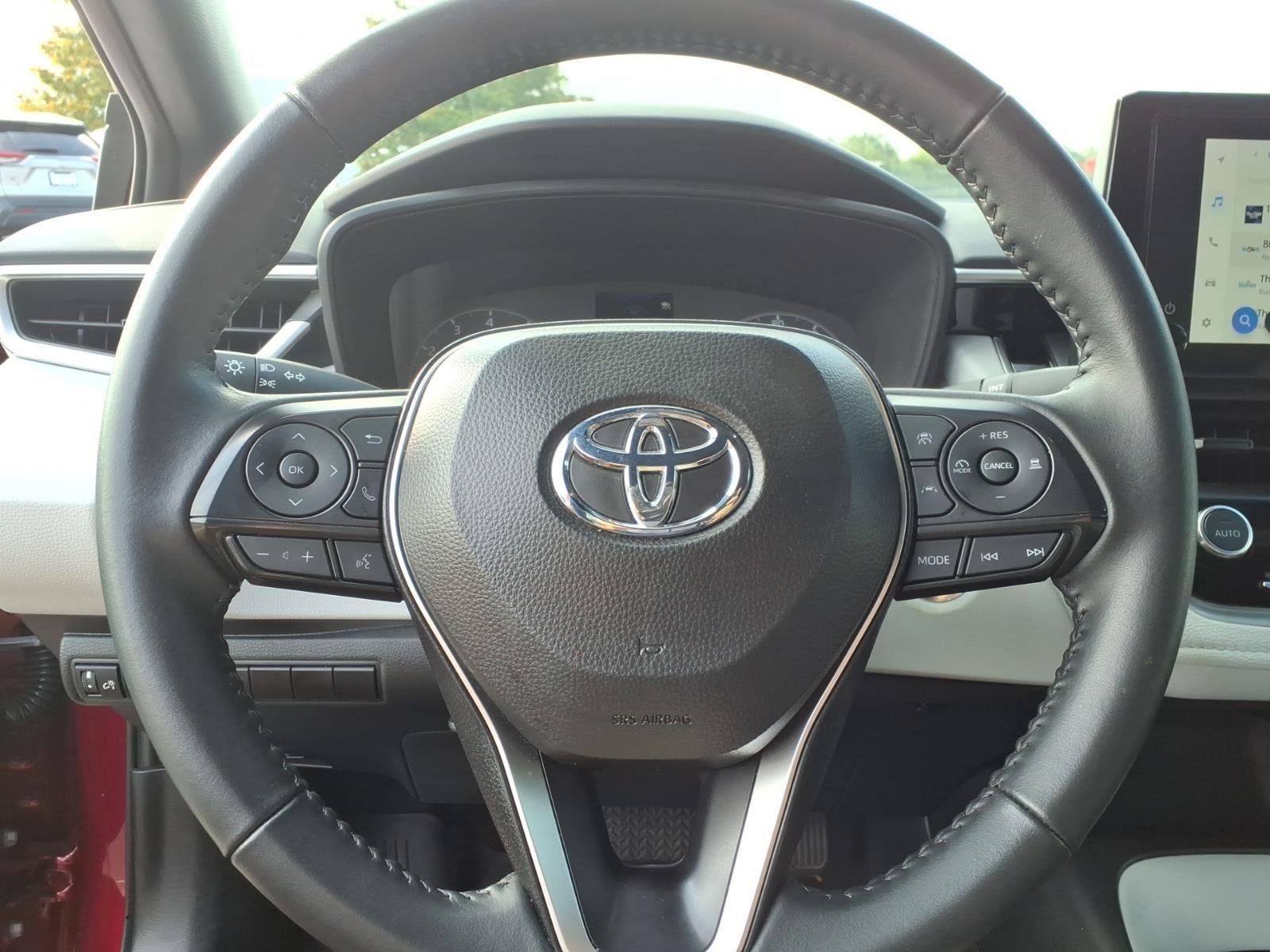 Used 2025 Ruby Flare Pearl Toyota SE image 24