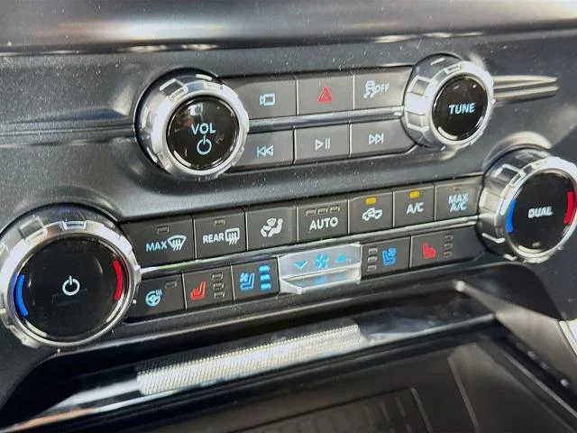 New 2026 Agate Black Metallic Ford Platinum® image 50