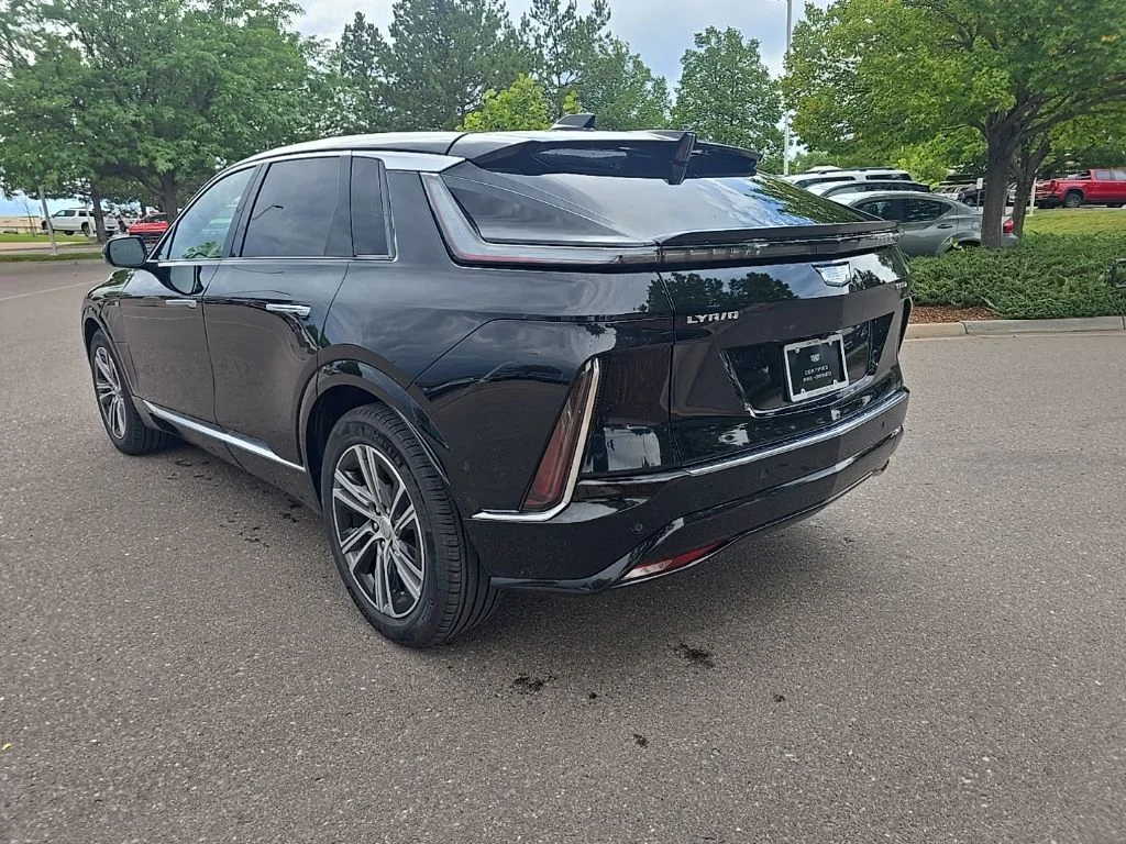 Used 2024 Black Cadillac Luxury image 3