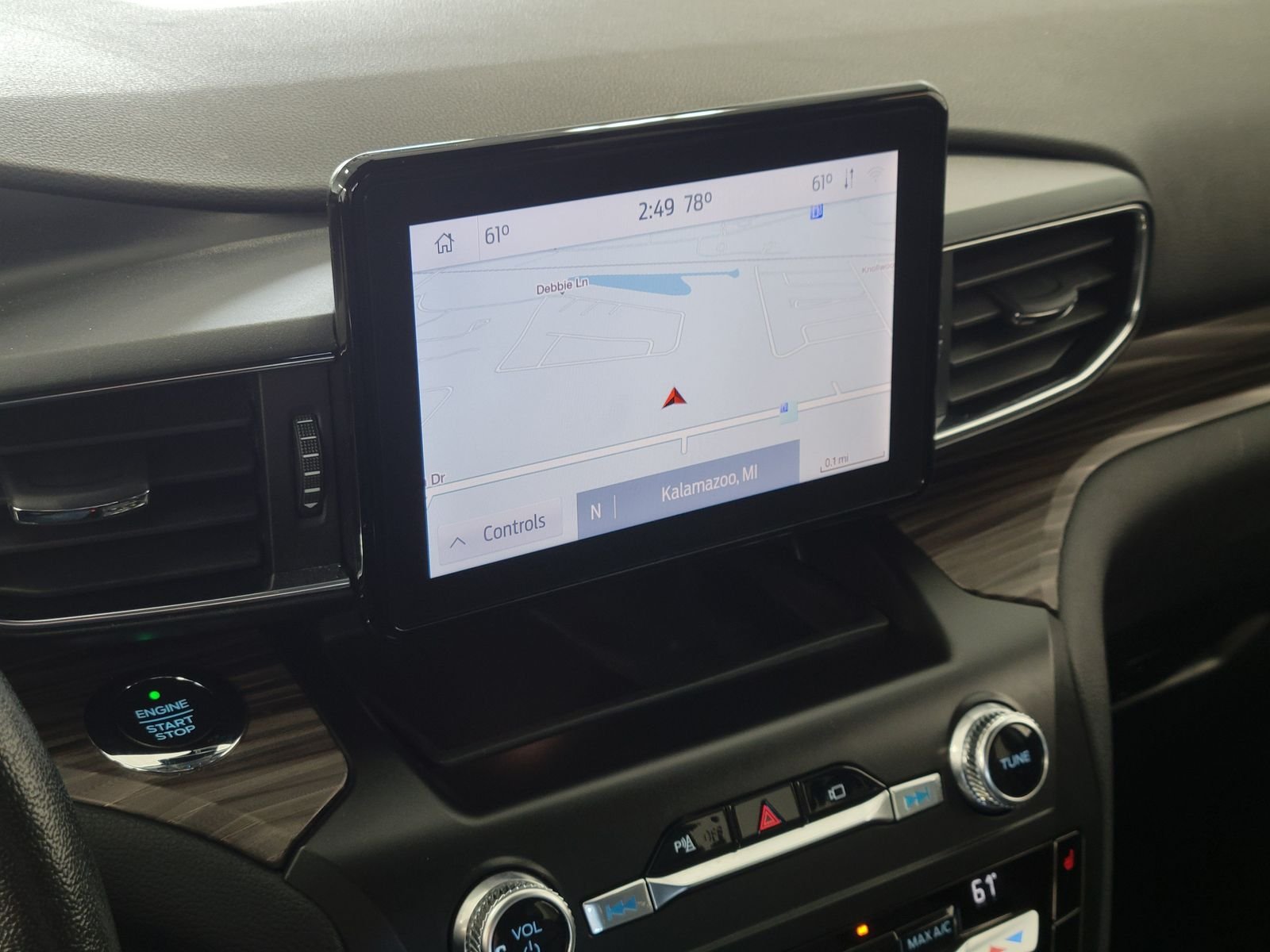Used 2020 Gray Ford Limited image 19