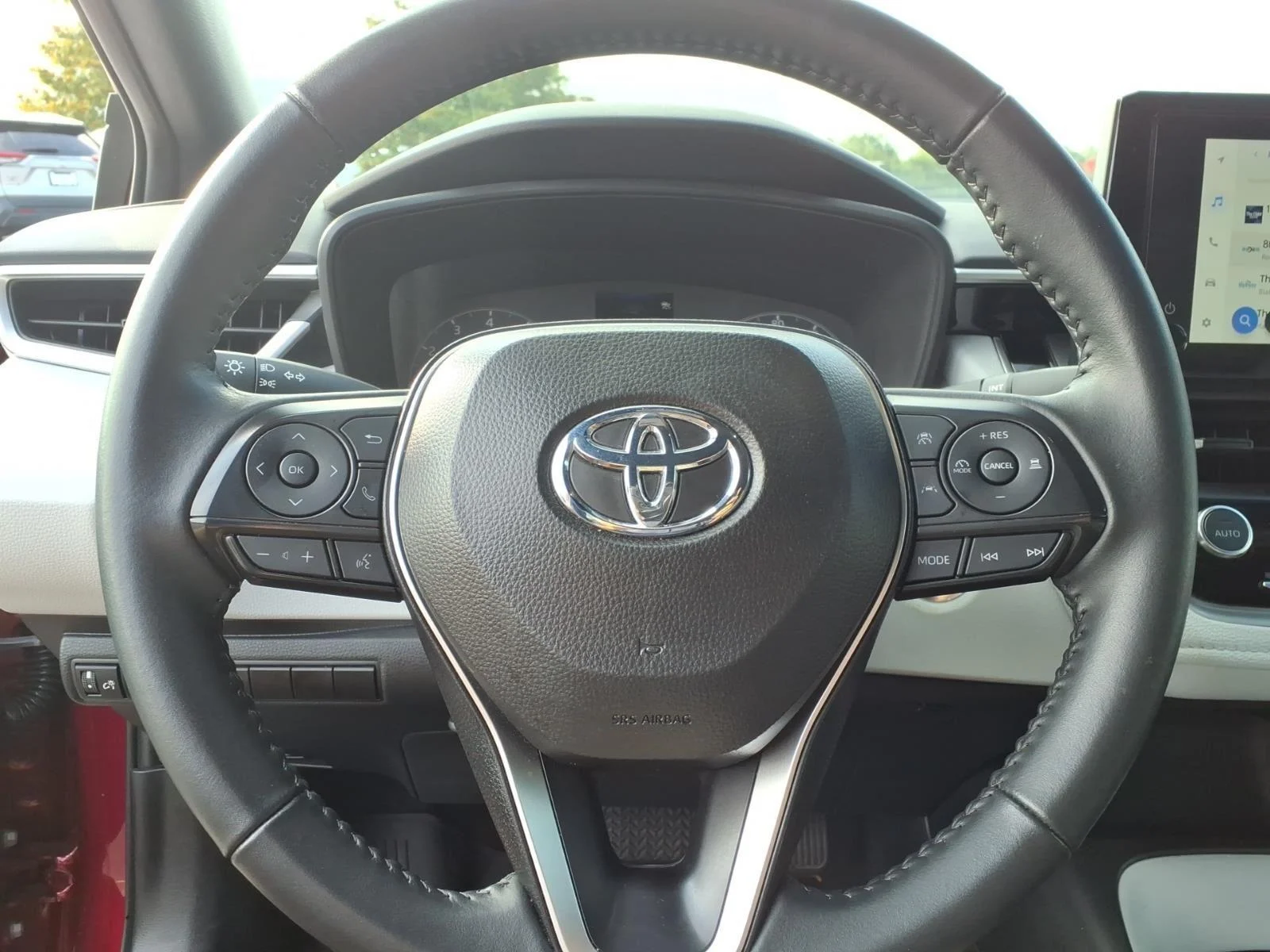 Used 2025 Ruby Flare Pearl Toyota SE image 24