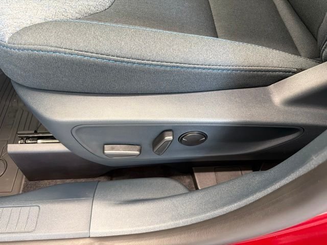 New 2026 Ruby Red Metallic Tinted Clearcoat Ford XLT image 15