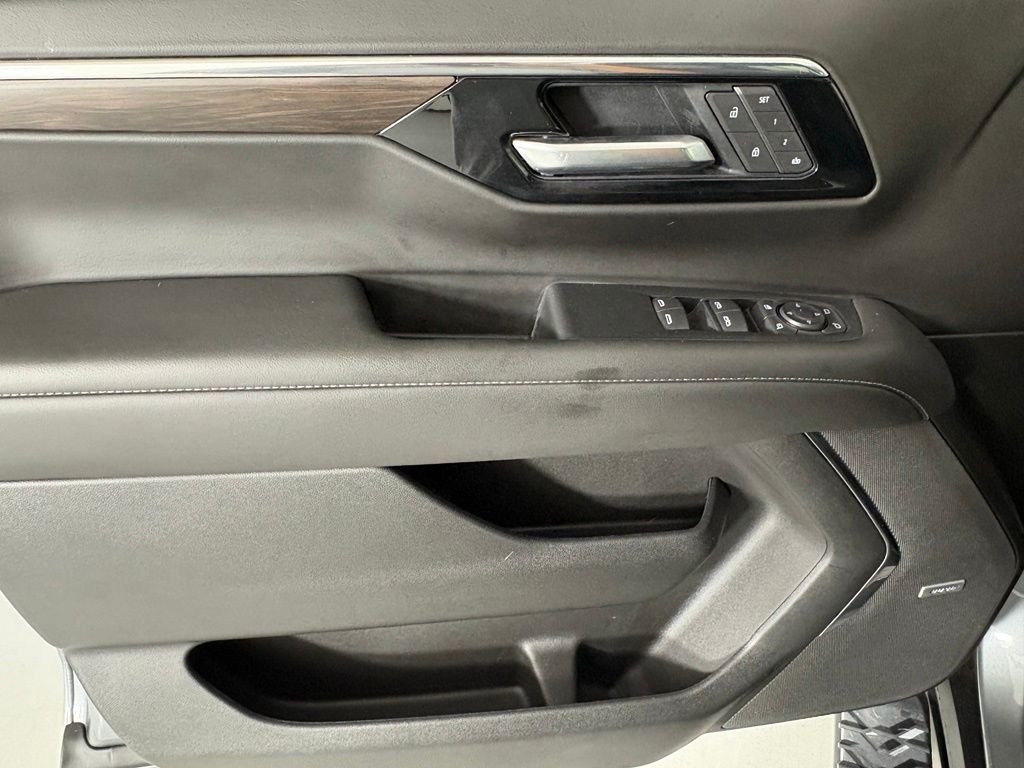 Used 2026 Gray Chevrolet Z71 image 20