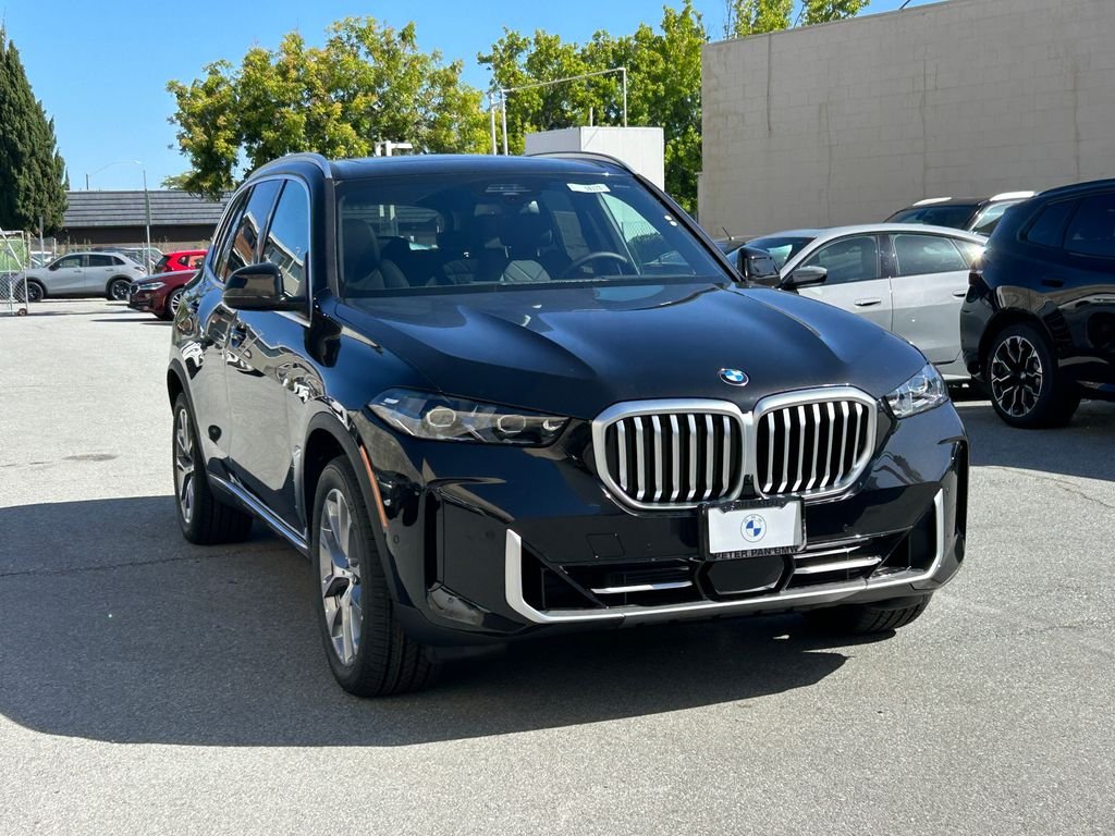 New 2026 Black Sapphire Metallic BMW xDrive40i image 7
