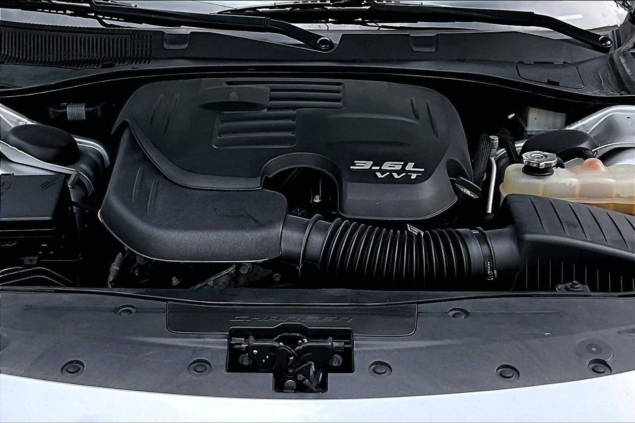 Used 2020 Silver Dodge SXT image 30