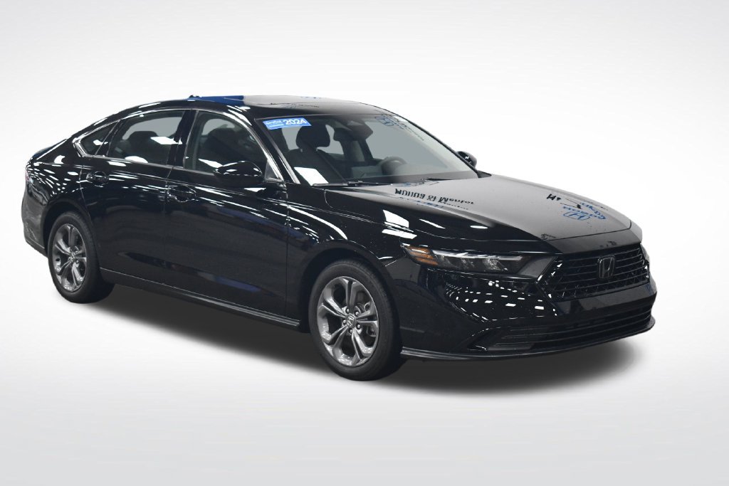 Certified Used 2024 Crystal Black Pearl Honda EX image 7