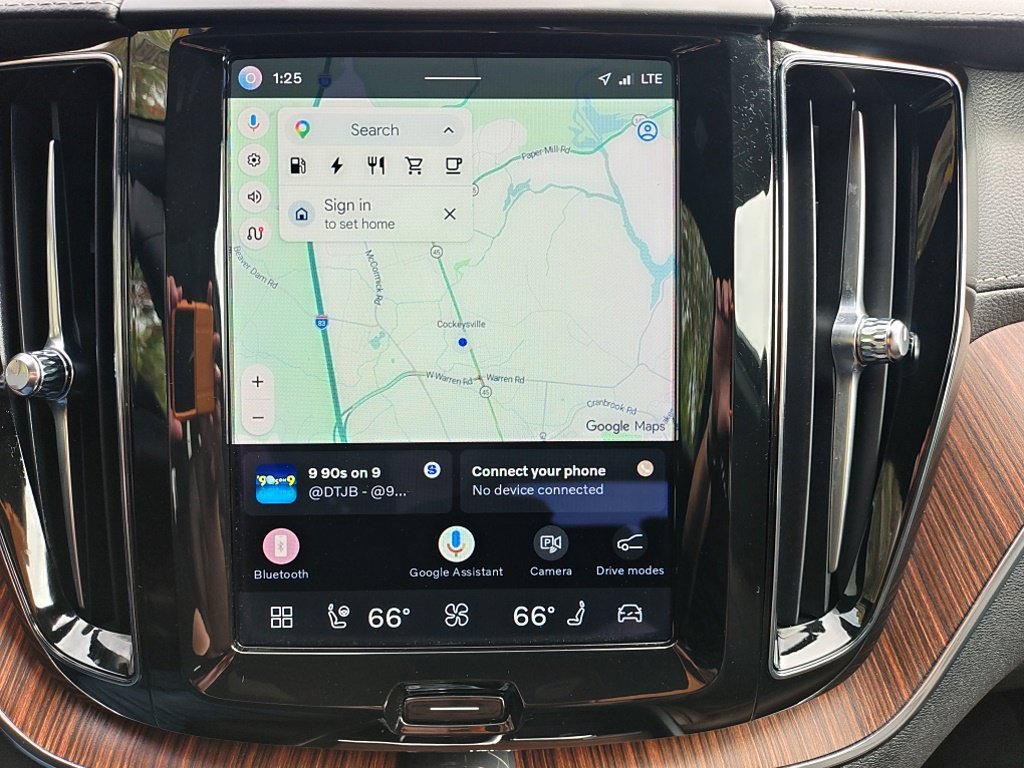 Used 2023 Gray Volvo Ultimate image 11