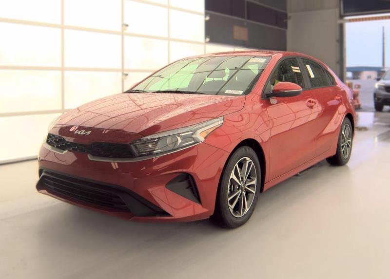 Used 2023 Currant Red Kia LXS image 16