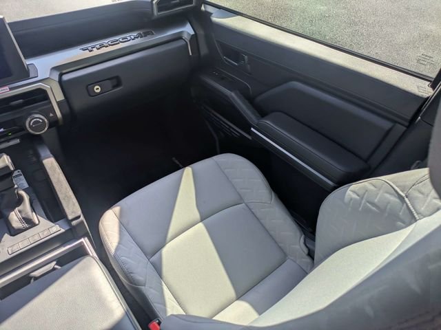 Used 2025 Silver Toyota SR5 image 17