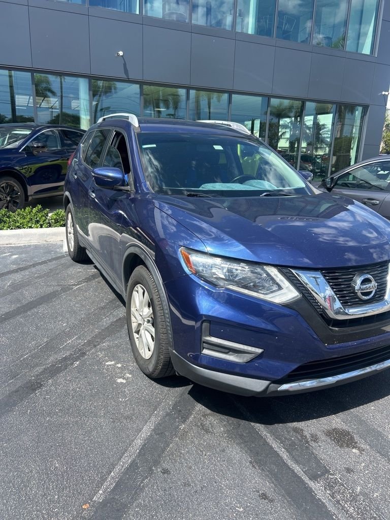 Used 2017 Nissan Rogue SV with VIN JN8AT2MT7HW132262 for sale in Delray Beach, FL