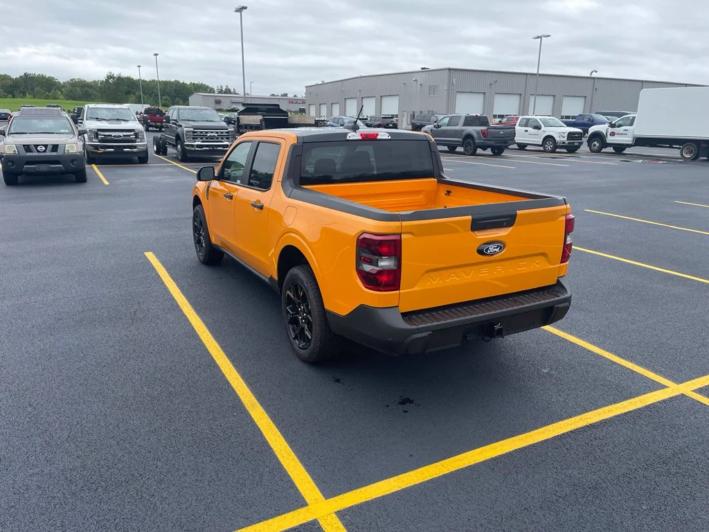 Used 2026 Orange Ford XLT image 7