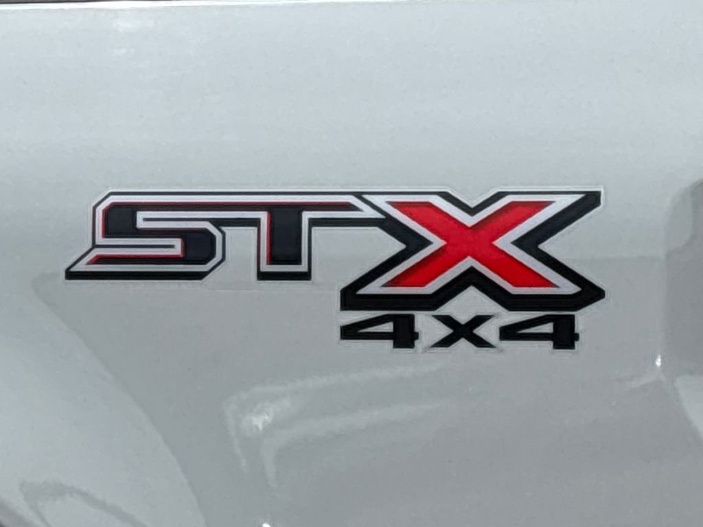 Used 2023 Avalanche Ford XL image 13