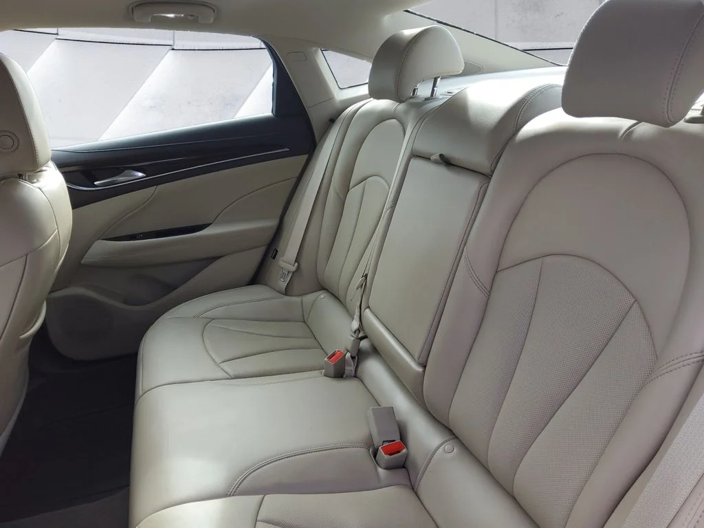 Used 2018 White Buick Premium I Group image 18