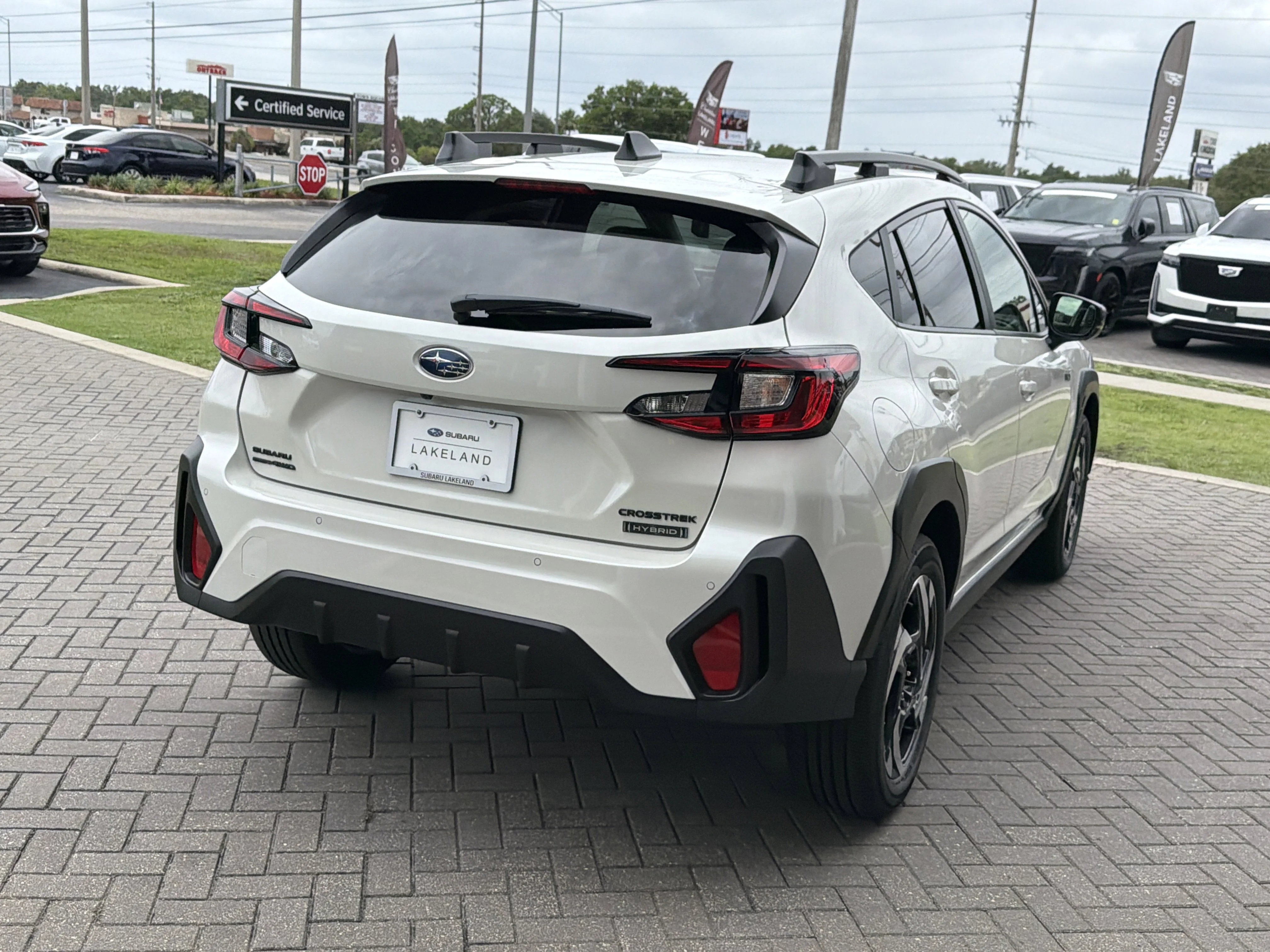 New 2026 CRYSTAL WHITE PEARL Subaru Limited Hybrid image 6