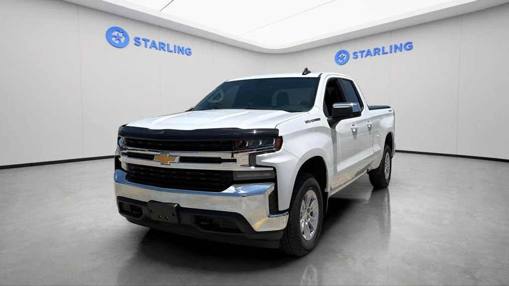 Used 2020 SUMMIT WHITE Chevrolet LT image 16