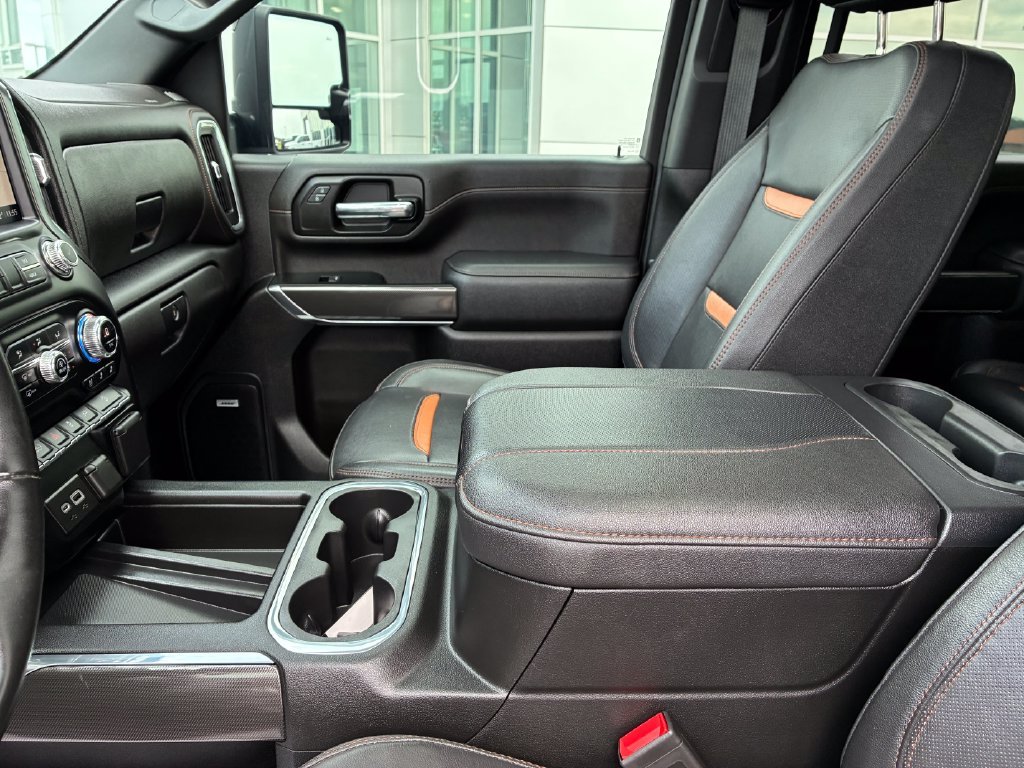 Used 2023 Red GMC AT4 image 18