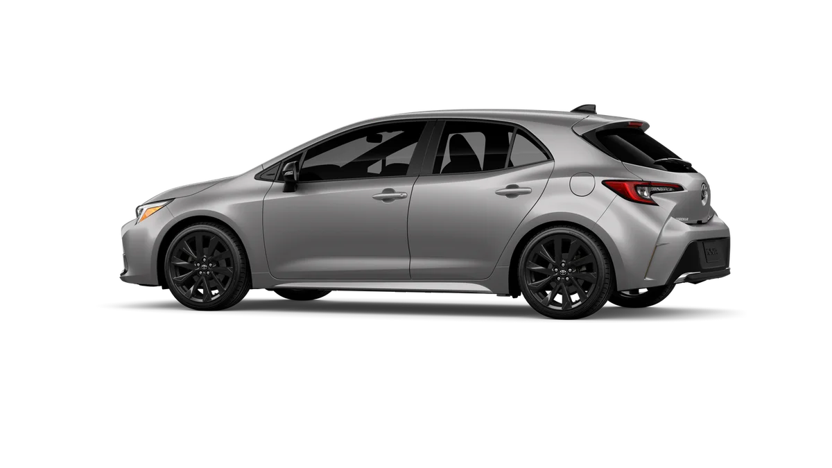 New 2027 Classic Silver Metallic Toyota XSE image 5