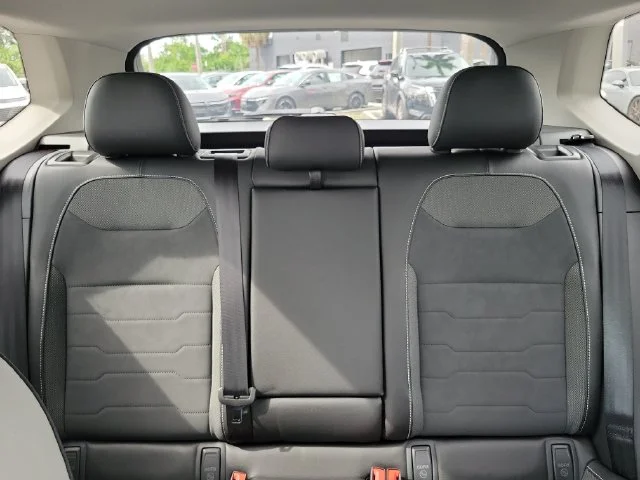Used 2026 Black Volkswagen 1.5T SE image 26