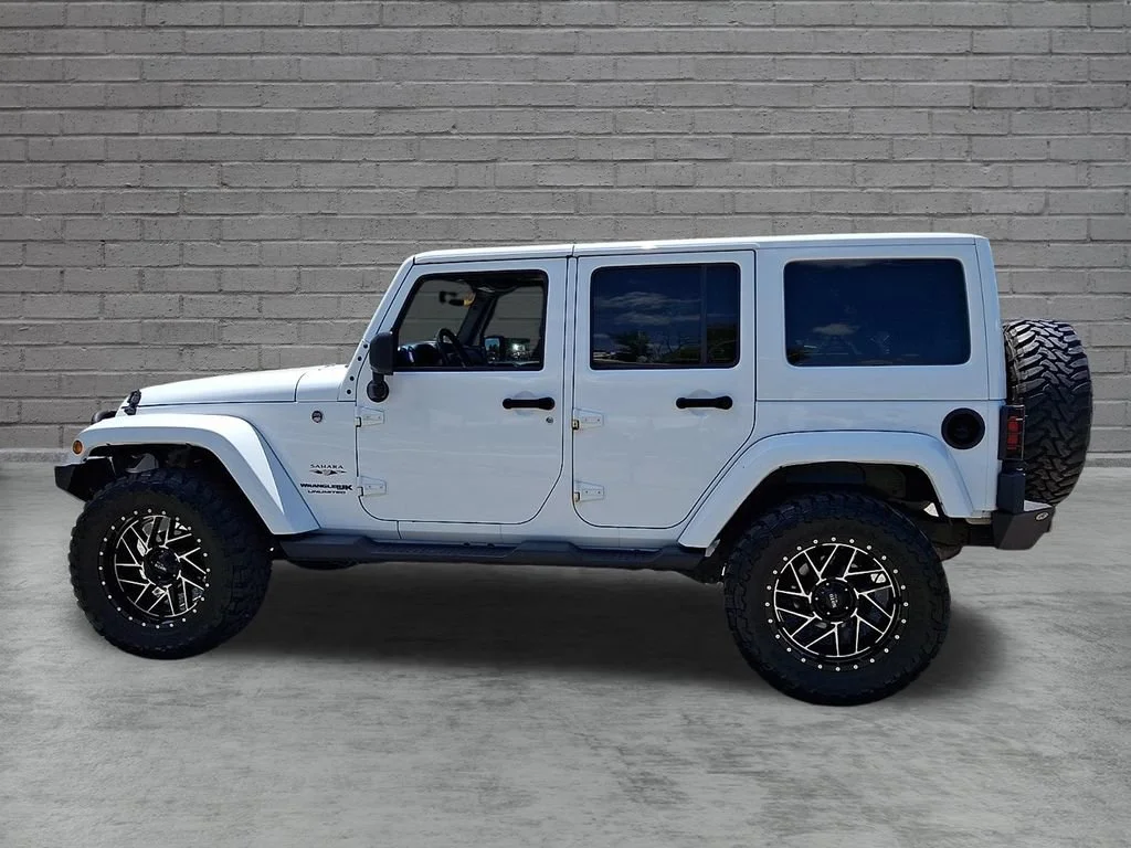 Used 2018 Bright White Clearcoat Jeep Sahara image 7