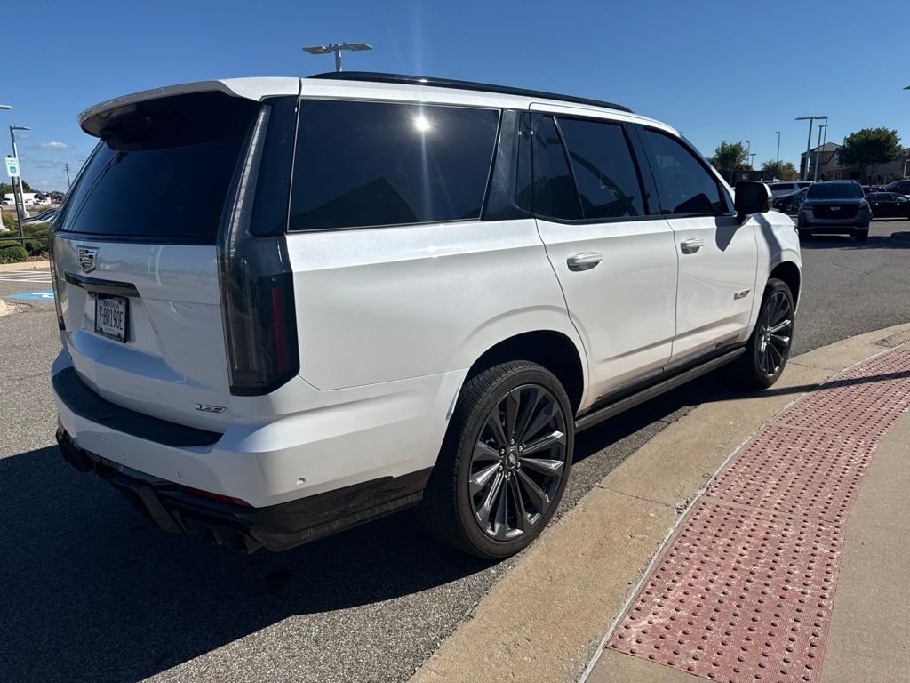 Used 2025 White Cadillac V-Series image 4