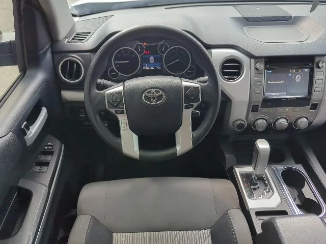 Used 2016 Silver Toyota SR5 image 7