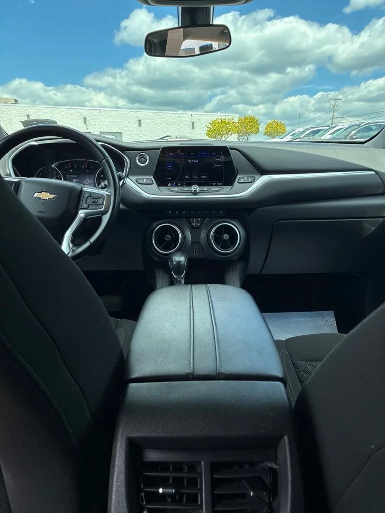 Used 2020 Blue Chevrolet LT image 30