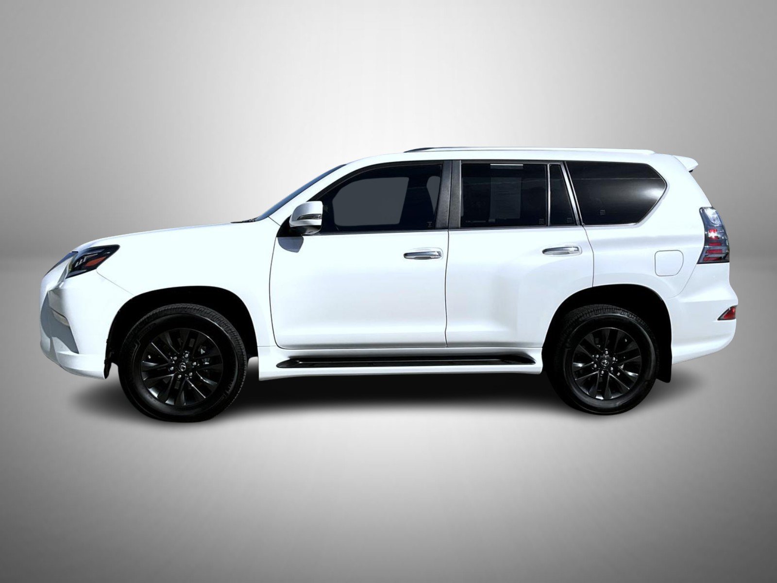 Used 2021 White Lexus 460 image 8