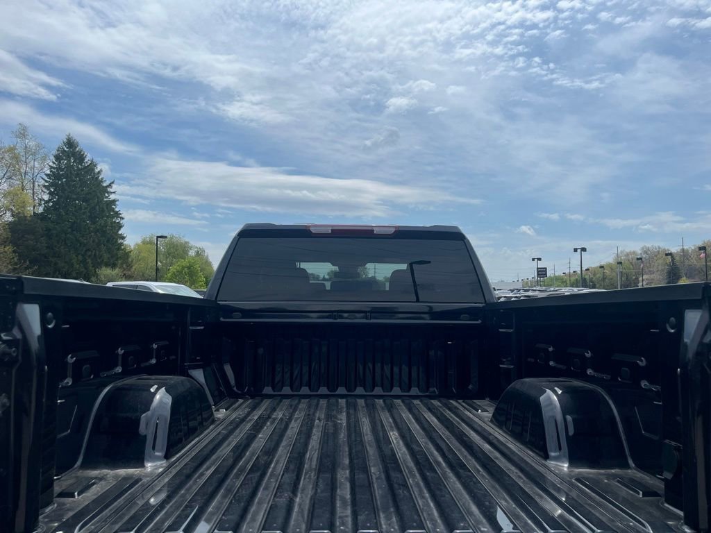 Used 2026 Titanium Rush Metallic GMC Elevation image 11