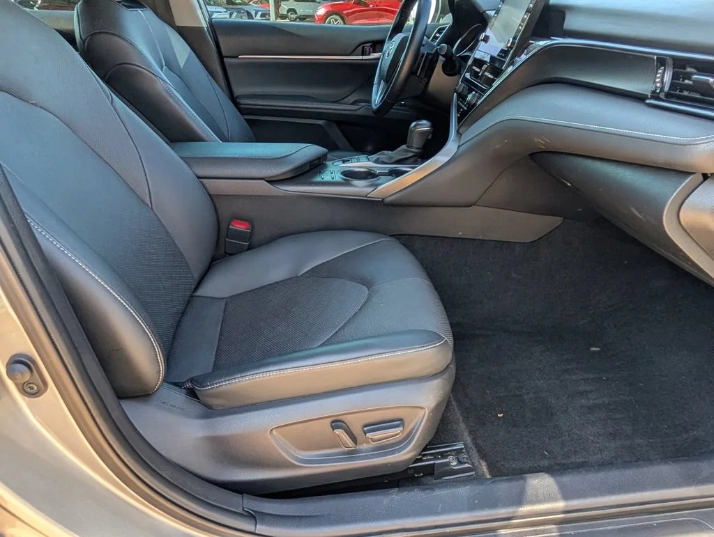 Used 2022 Silver Toyota XSE V6 image 24