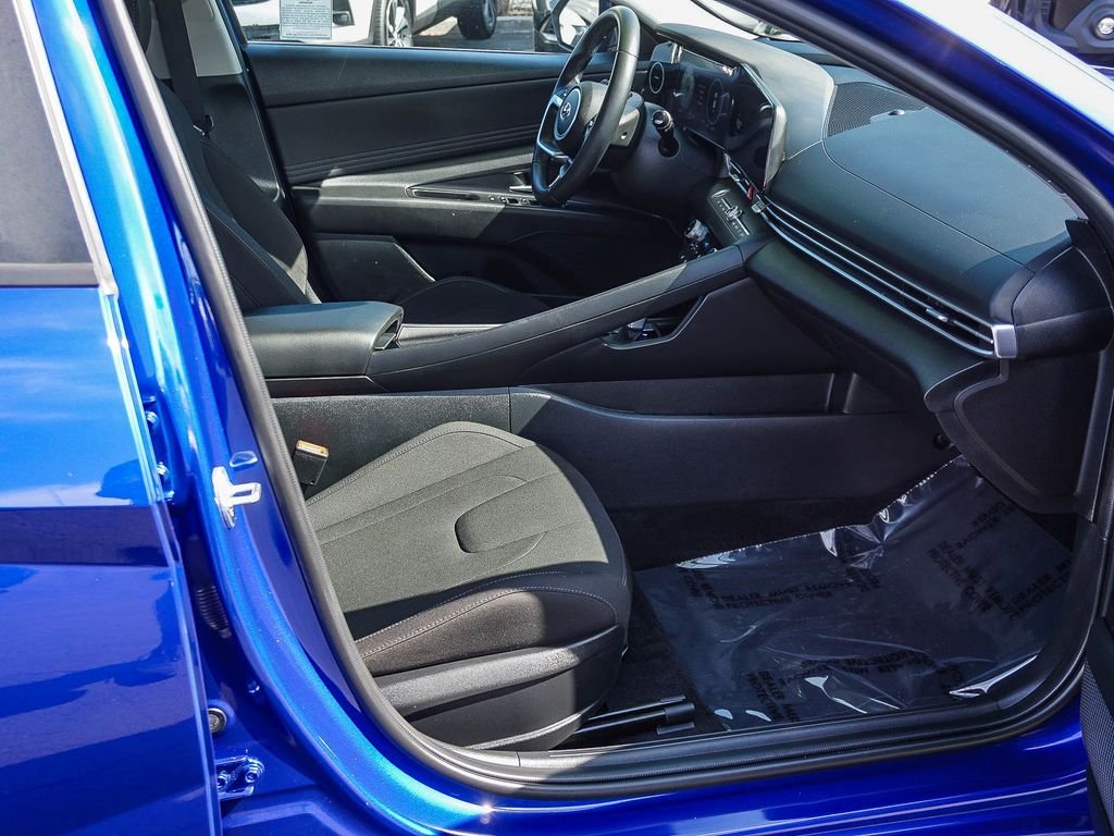 Certified Used 2023 Blue Hyundai SEL image 12