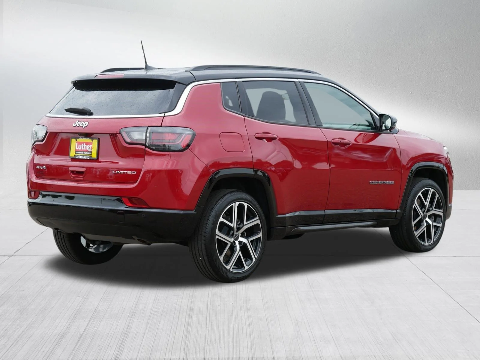 Used 2025 Red Hot Pearlcoat Jeep Limited image 7