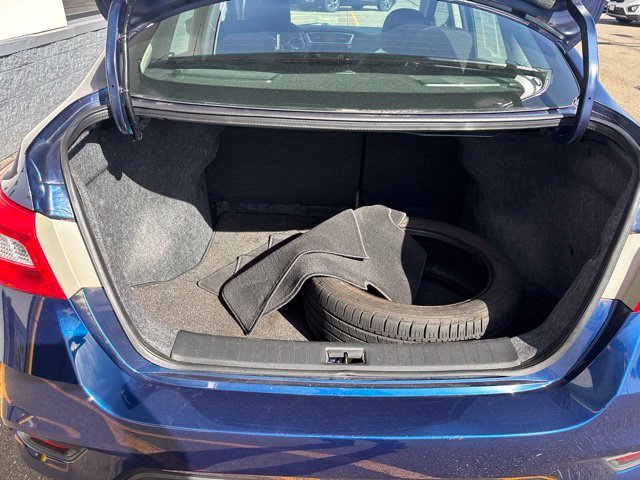 Certified Used 2018 Gray Nissan SR image 9