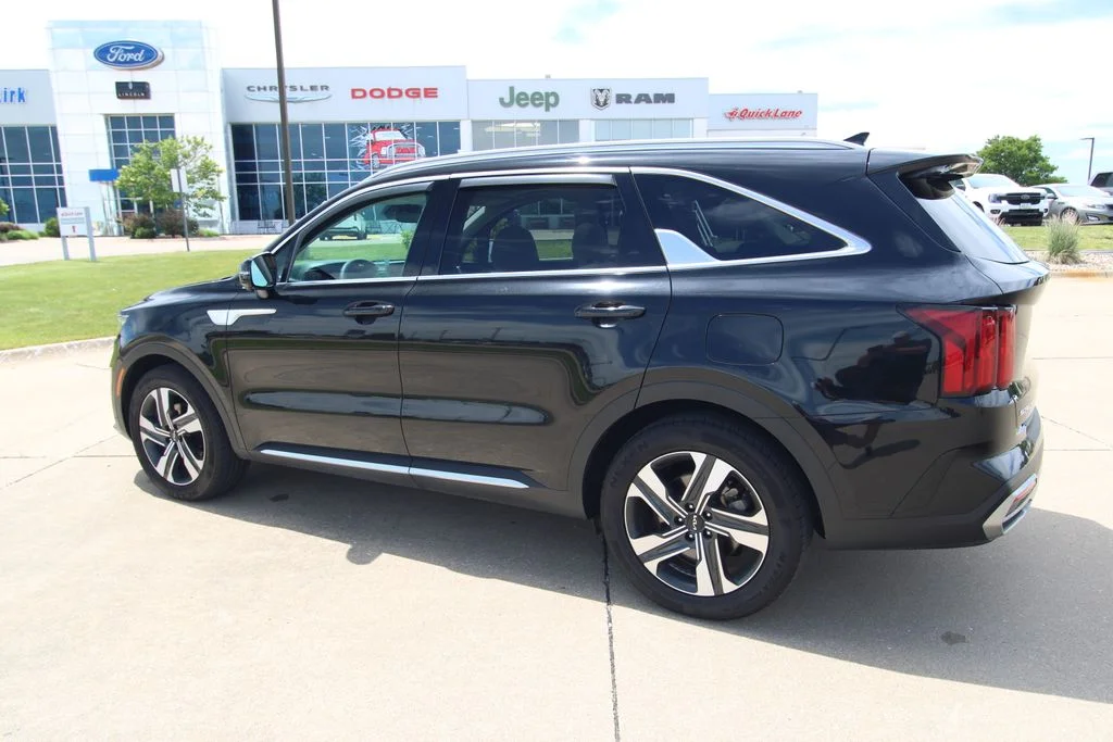 Used 2023 Black Kia SX Prestige image 17