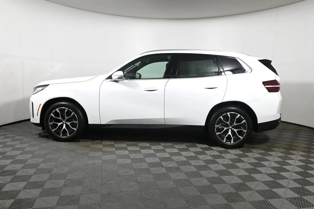 New 2026 White BMW 30 xDrive image 2