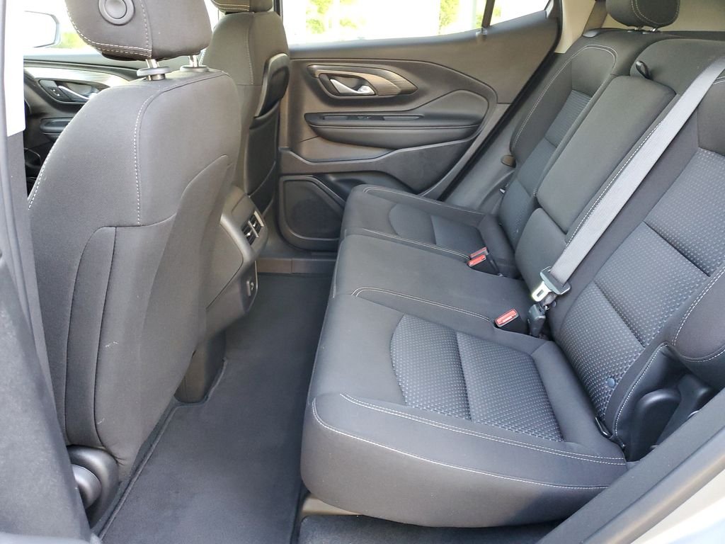 Used 2024 Silver GMC SLE image 11