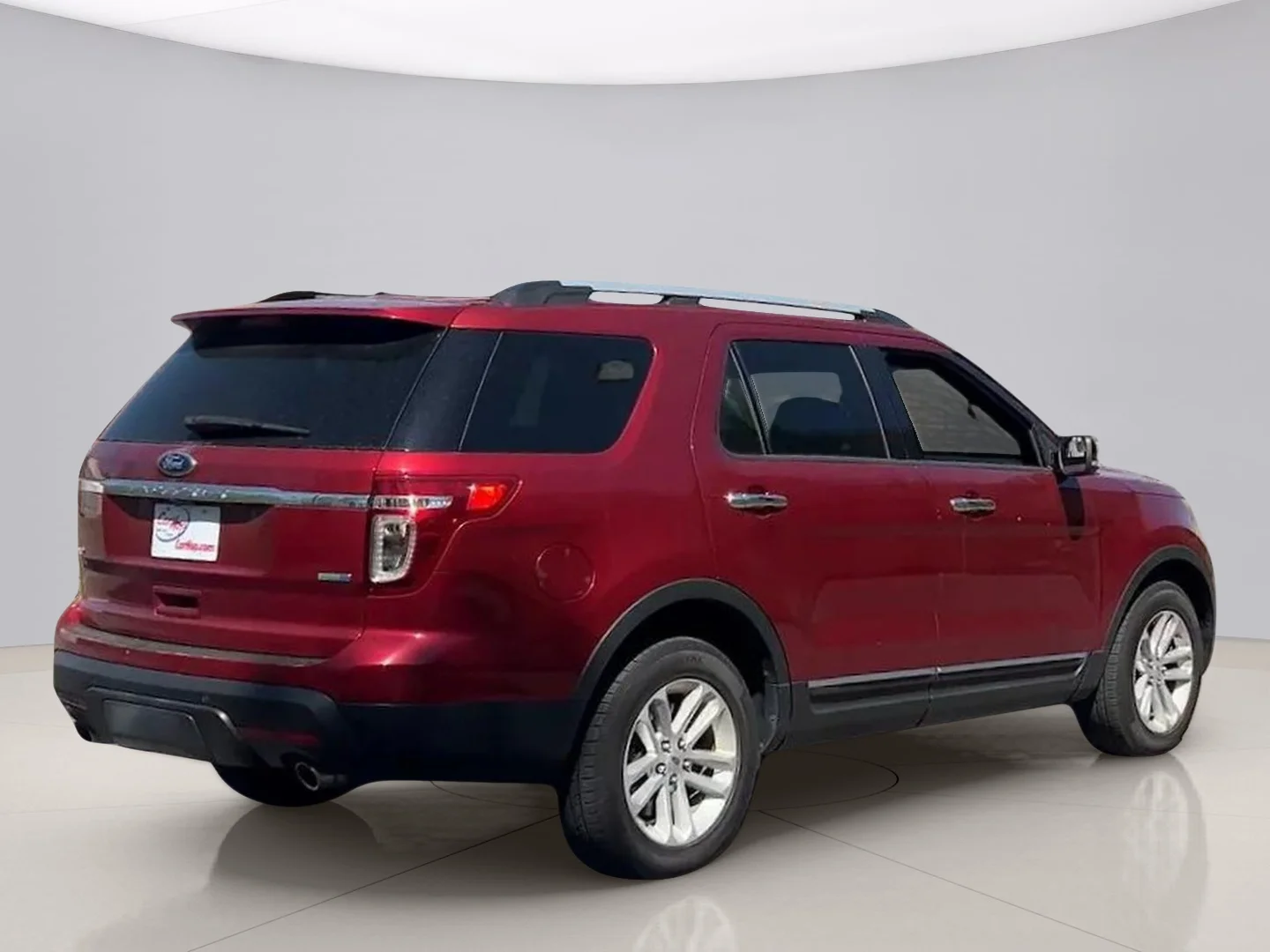Used 2014 Red Ford XLT 4WD image 5