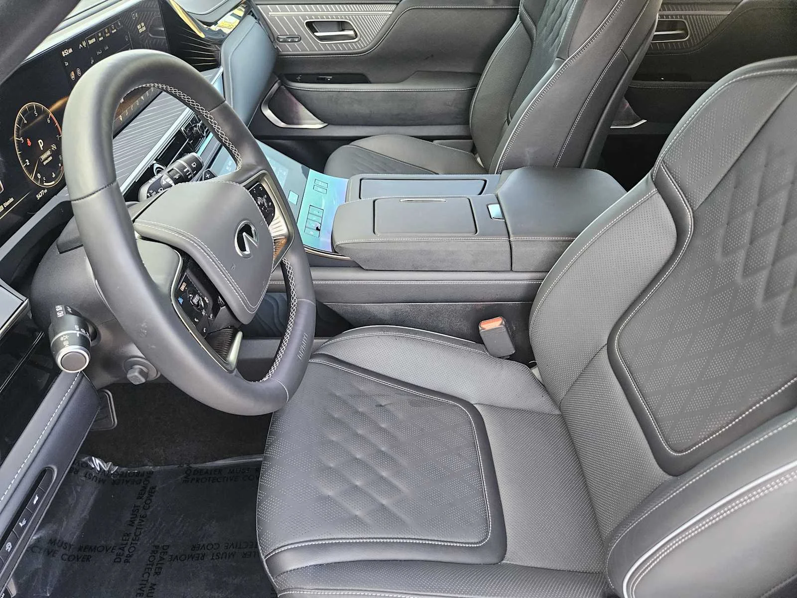 Used 2026 Radiant White/Black Obsidian INFINITI AUTOGRAPH image 8