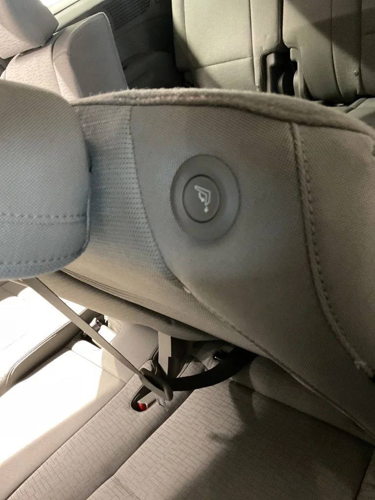 New 2026 Gray Hyundai SE image 23