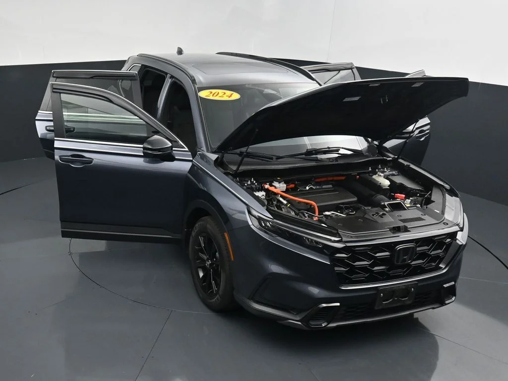 Used 2024  Honda Sport image 39