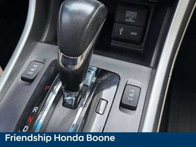 Used 2013 Red Honda EX-L image 28