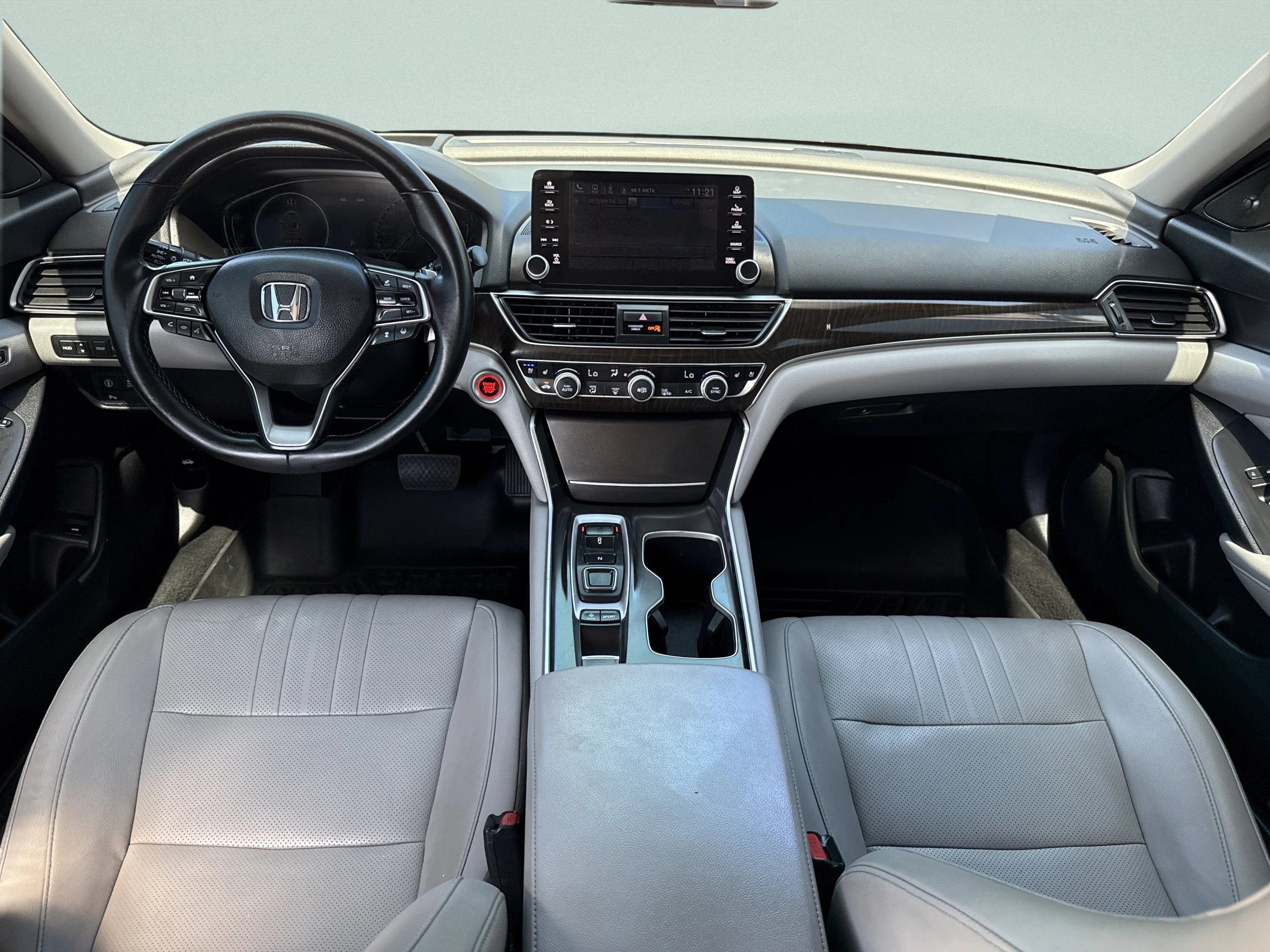 Used 2018 Crystal Black Pearl Honda Touring 2.0T image 19