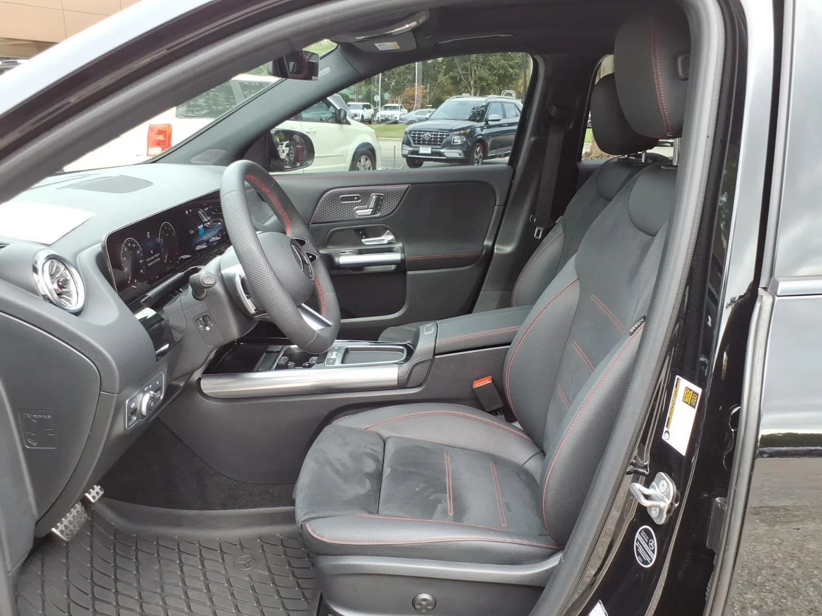 Certified Used 2026 Night Black Mercedes-Benz GLA 250 image 12