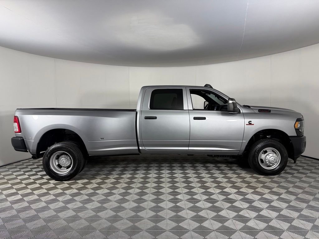 Used 2024 Silver Ram Tradesman image 8