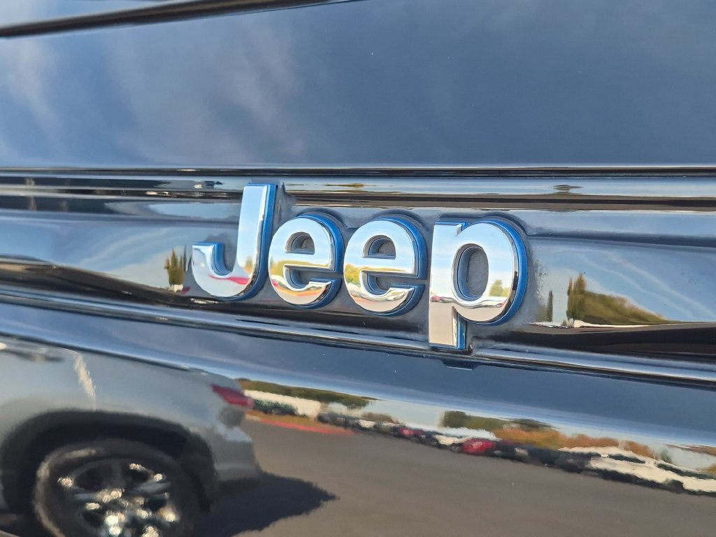 Certified Used 2023 Black Jeep Overland 4xe image 25