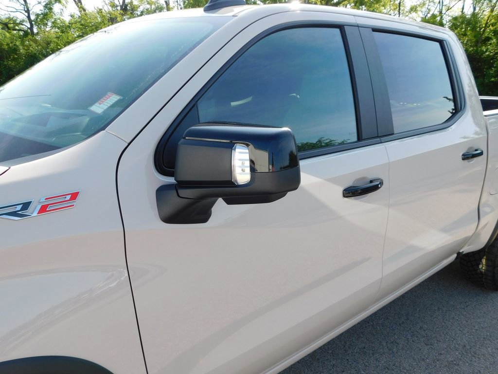 2026 Chevrolet Silverado 1500 ZR2 - Photo 16