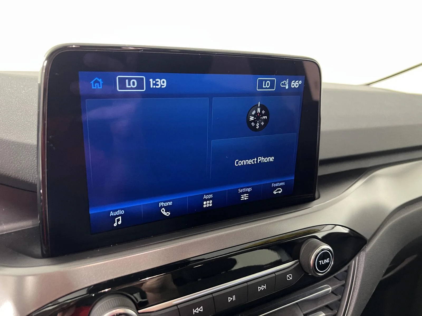 Used 2023 Iconic Silver Ford Active image 7