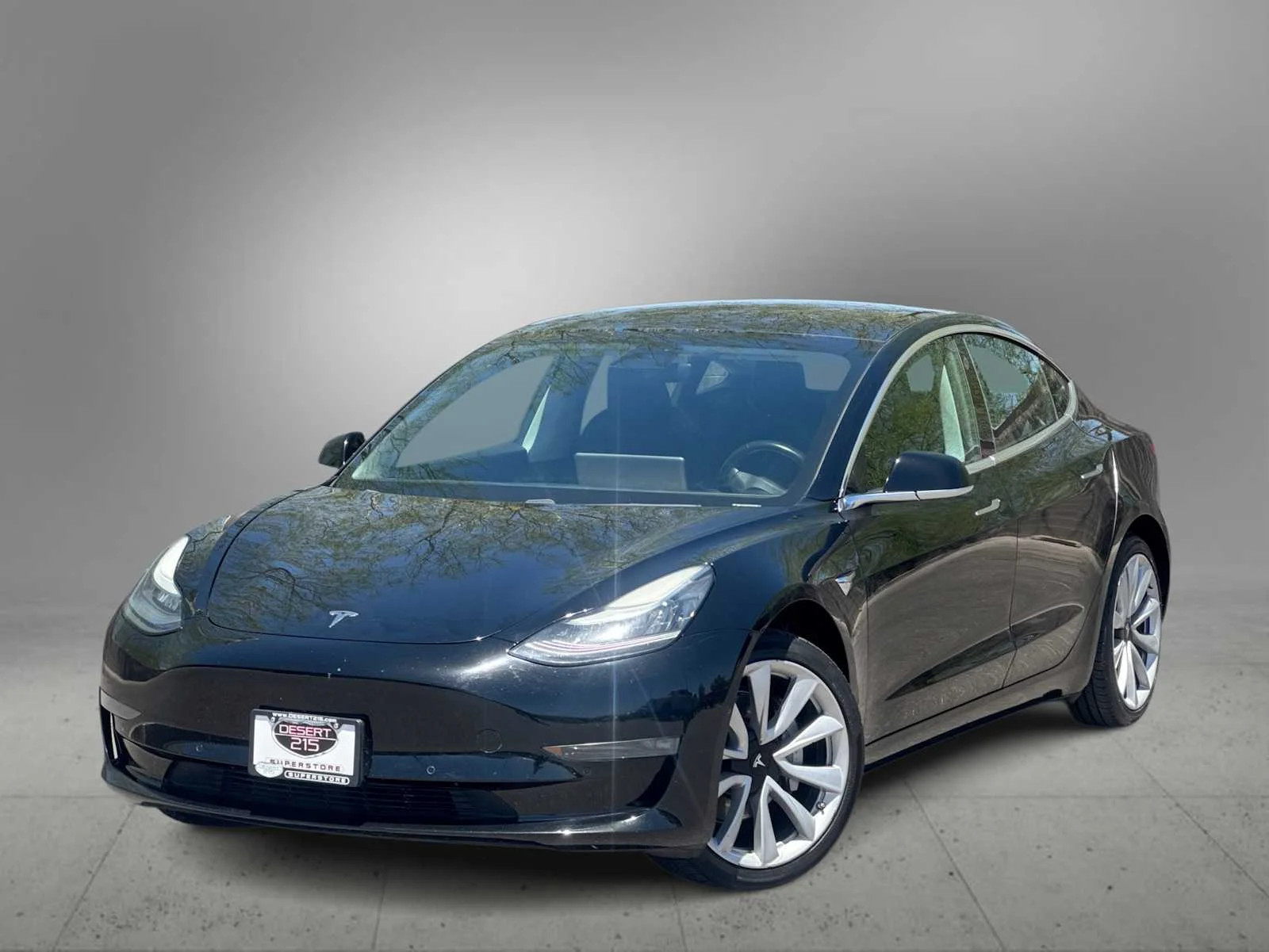 2019 Tesla Model 3 Rear-Wheel Drive Mid Range's photo