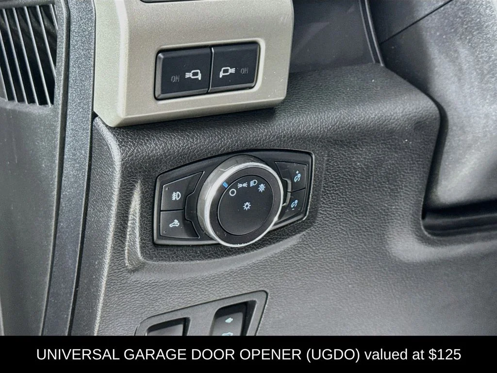 Used 2020 Black Metallic Ford Lariat image 12